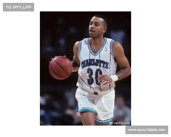 黄蜂退役戴尔·库里30号球衣，场均11.7分球员获队史荣誉